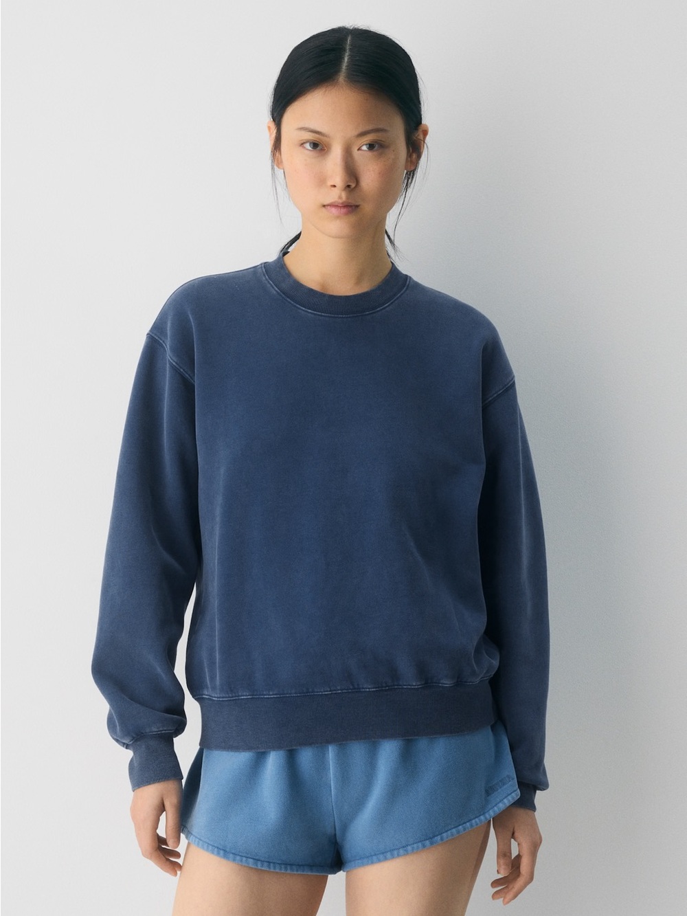 Aritzia cozy sweet fleece perfect crew sweatshirt